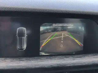 Alfa Romeo Stelvio 2020, versión Base, crossover de 4 puertas
