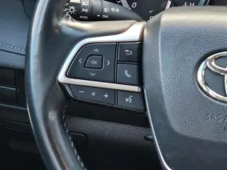 Toyota Highlander 2022 AWD XLE 4dr SUV