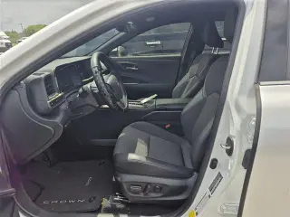 Toyota Crown 2023 AWD XLE 4p Sedan