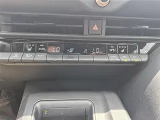 Toyota Crown 2023 AWD XLE 4p Sedan