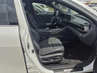 Toyota Crown 2023 AWD XLE 4p Sedan