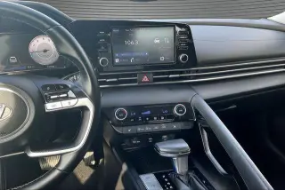 Hyundai ELANTRA 2021 SEL 4p Sedan