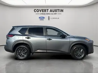 Nissan Rogue 2024 S 4p Crossover