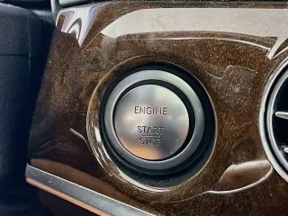 Clase S 2015 Mercedes-Benz S 550 4MATIC 4p Sedán tracción en todas las ruedas