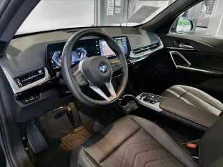 BMW X1 2025 AWD xDrive28i 4p Vehículo de Actividad Deportiva Deportiva