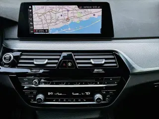 Serie 5 BMW 2019 tracción en todas las ruedas 530i xDrive sedán 4 puertas
