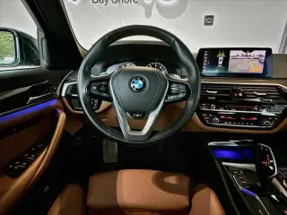 BMW Serie 5 2019 tracción en todas las ruedas 530i xDrive 4dr Sedán