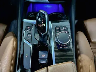 BMW Serie 5 2019 tracción en todas las ruedas 530i xDrive 4dr Sedán