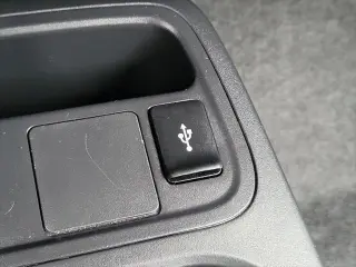 Mitsubishi Mirage G4 2024 ES 4dr Sedán