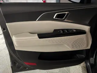 Kia Carnival 2022 LX 4dr Mini-Van