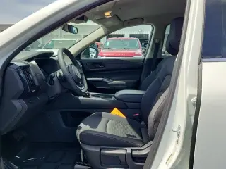 Nissan Pathfinder 2025 S 4dr SUV