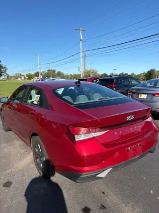Hyundai ELANTRA 2023 SEL 4p Sedan