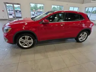 Mercedes-Benz GLA 2019 AWD GLA 250 4MATIC 4dr SUV