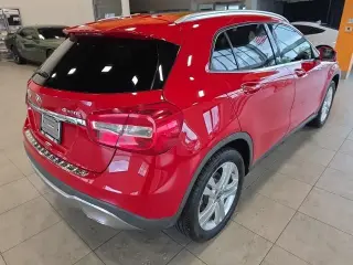 Mercedes-Benz GLA 2019 AWD GLA 250 4MATIC 4dr SUV