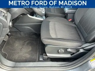 Ford EcoSport 2021 AWD SE 4dr Crossover
