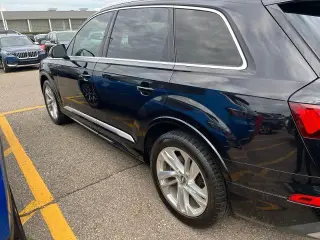 Audi Q7 2020 tracción en todas las ruedas quattro Premium Plus 55 TFSI 4p SUV