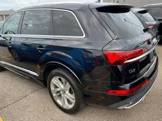 Audi Q7 2020 tracción en todas las ruedas quattro Premium Plus 55 TFSI 4p SUV