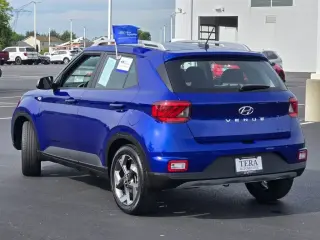 Hyundai VENUE 2024 SEL 4dr Crossover
