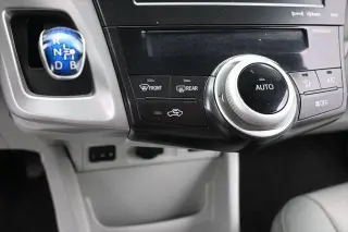 Toyota Prius v 2014 Five 4dr Wagon