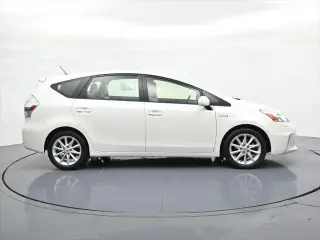 Toyota Prius v 2014 Five 4dr Wagon