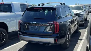 Kia Telluride 2025 AWD S 4dr SUV