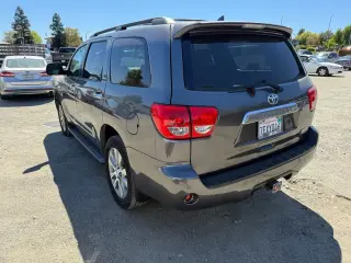 Toyota Sequoia 2014 4x4 Limited 4dr SUV