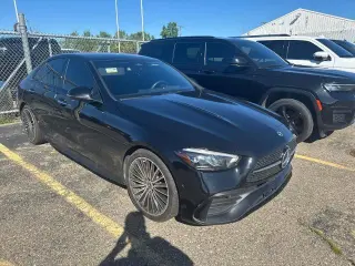 Mercedes-Benz Clase C 2023 C 300 4p Sedán