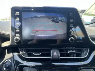 Toyota C-HR 2019 XLE 4dr Crossover