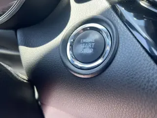 Toyota C-HR 2019 XLE 4dr Crossover