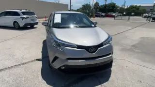 Toyota C-HR 2019 XLE 4dr Crossover