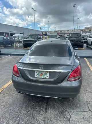 Mercedes-Benz Clase C 2018 C 300 4p Sedan