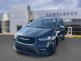 Chrysler Pacifica Híbrida 2021 Limited 4 puertas Minivan