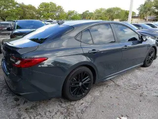 Toyota Camry 2025 SE 4p Sedano