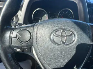 Toyota RAV4 2017 AWD Limited 4p SUV