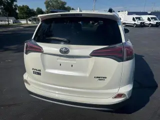 Toyota RAV4 2017 AWD Limited 4p SUV