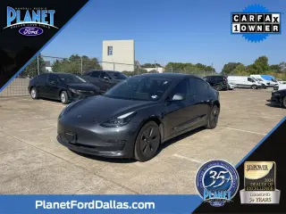 Tesla Model 3 2023 Sedán 4p.
