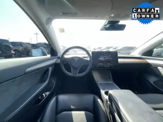 Tesla Model 3 2023 Sedán 4p.
