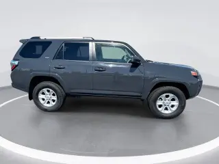 Toyota 4Runner 2024 4x4 SR5 4dr SUV