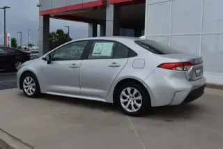 Toyota Corolla 2024 LE 4dr Sedan