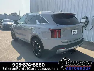 Kia Sorento 2025 SX 4p SUV