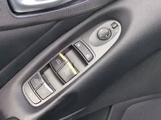 INFINITI Q50 2015 AWD Premium 4dr Sedán
