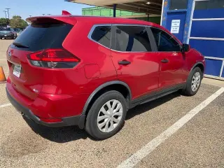 Nissan Rogue 2017 AWD S 4dr Crossover (lanzamiento a mitad de año)