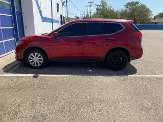 Nissan Rogue 2017 AWD S 4dr Crossover (lanzamiento a mitad de año)