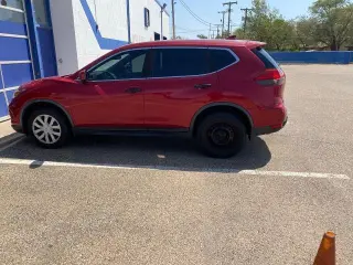 Nissan Rogue 2017 AWD S 4dr Crossover (lanzamiento a mitad de año)