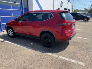 Nissan Rogue 2017 AWD S 4dr Crossover (lanzamiento a mitad de año)