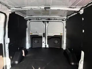 Ford Transit 2026 150 3dr LWB Tech Roof Cargo Van