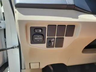 Toyota Prius 2012 Uno 4dr Hatchback