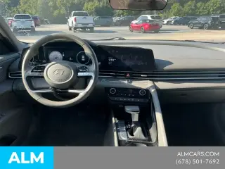 Hyundai ELANTRA 2025 SEL Confort 4p Sedán