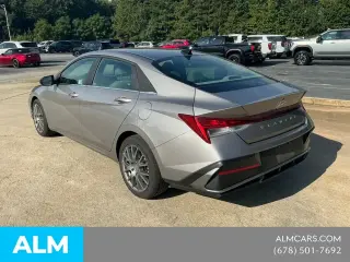 Hyundai ELANTRA 2025 SEL Confort 4p Sedán