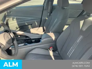 Hyundai ELANTRA 2025 SEL Confort 4p Sedán